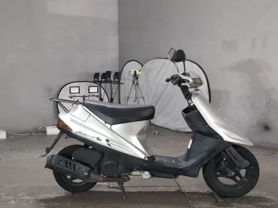 Suzuki ADDRESS V100
