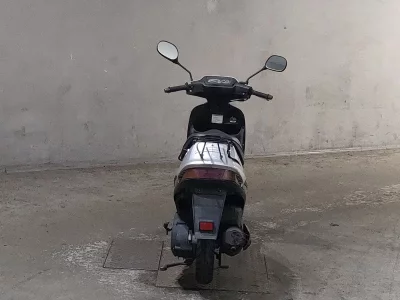 Suzuki ADDRESS V100