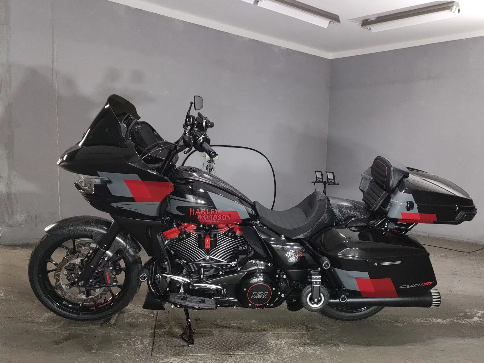 Harley-Davidson HARLEY FLTRXSTSE1970CVO  с аукциона в Японии