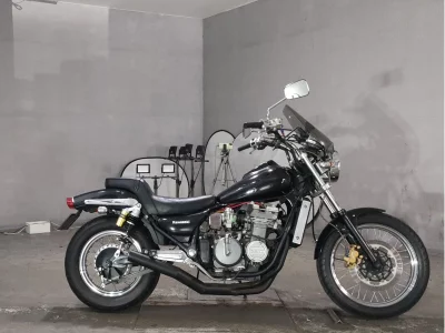 Kawasaki ELIMINATOR 400-1