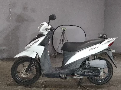 Suzuki ADDRESS V110