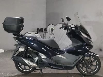 Мотоцикл из Японии Honda PCX HYBRID