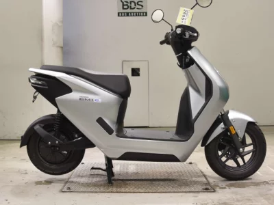 Honda EM1E: