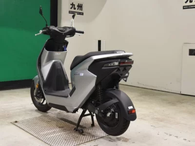 Honda EM1E: