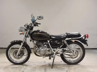 Suzuki ST250E