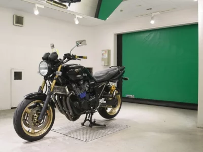 Yamaha XJR1300