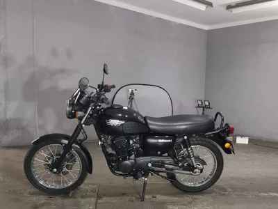 Kawasaki W175
