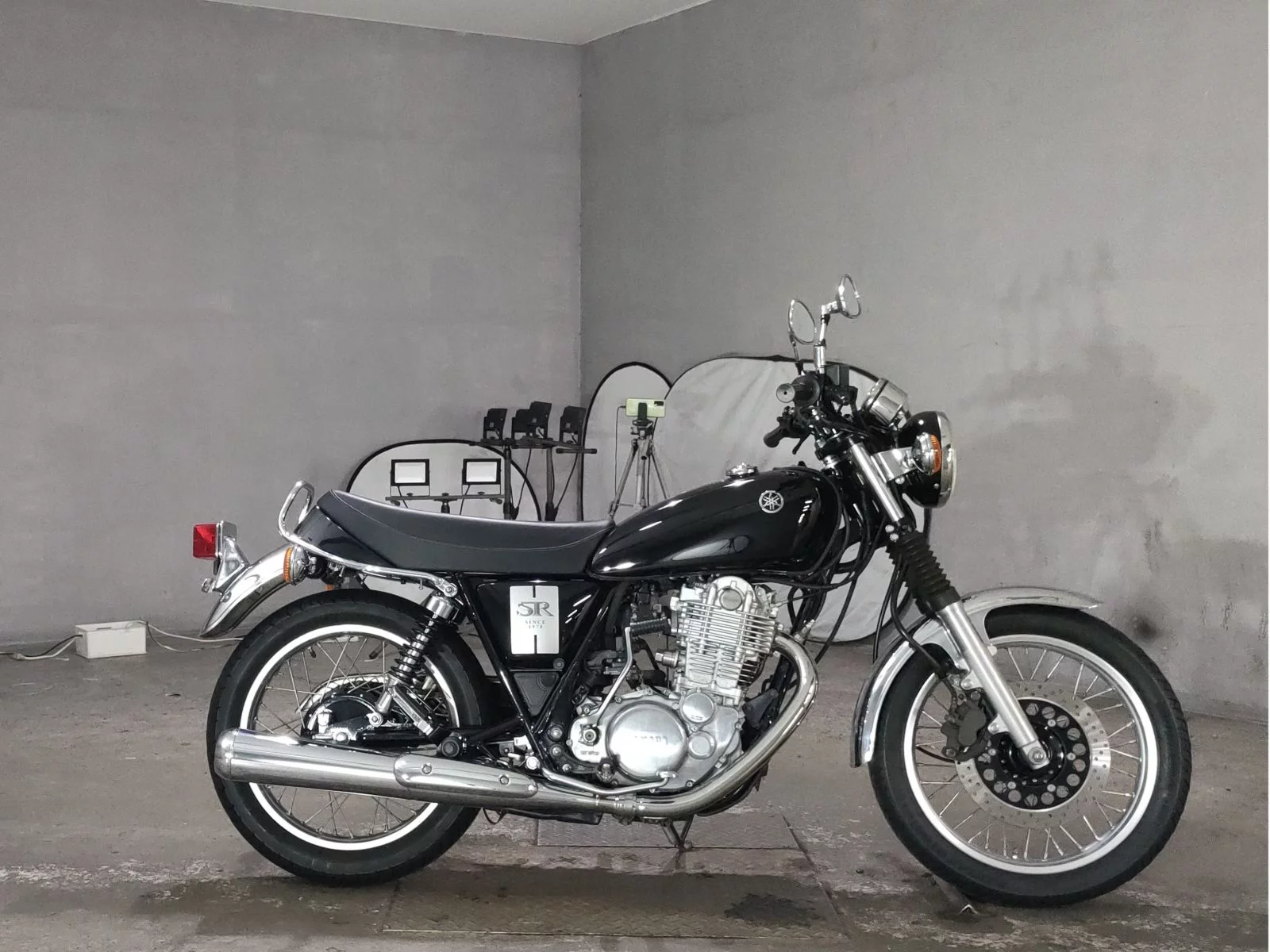 Yamaha SR400-1  с аукциона в Японии