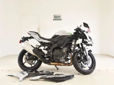 Kawasaki ZX-4R SE