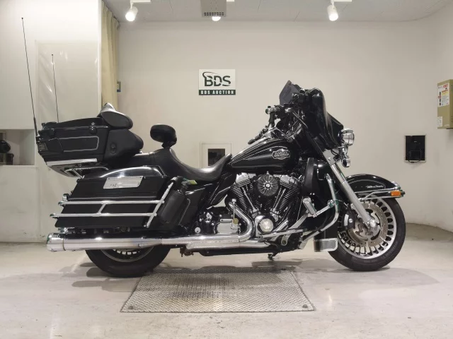 Harley-Davidson HARLEY FLHTCU1580 лот № 5388 оценка 4  с аукциона в Японии 0