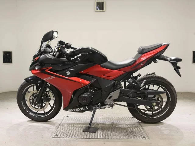 Suzuki GSX250RA  с аукциона в Японии