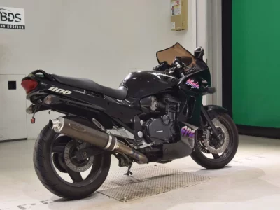Kawasaki GPZ1100-2