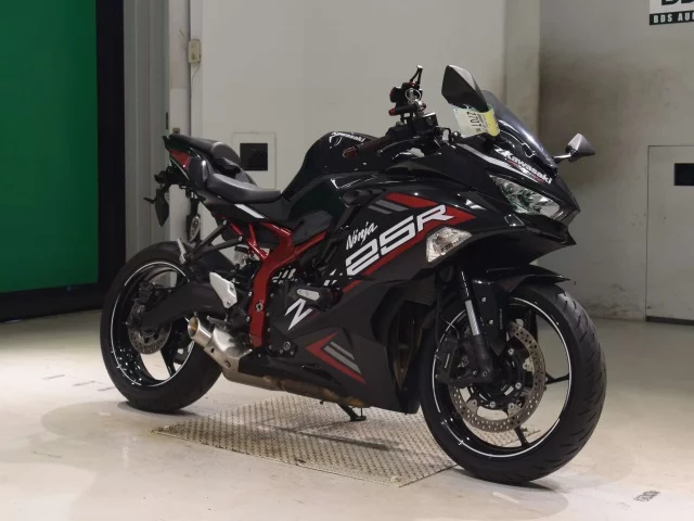 Kawasaki ZX-25R  с аукциона в Японии