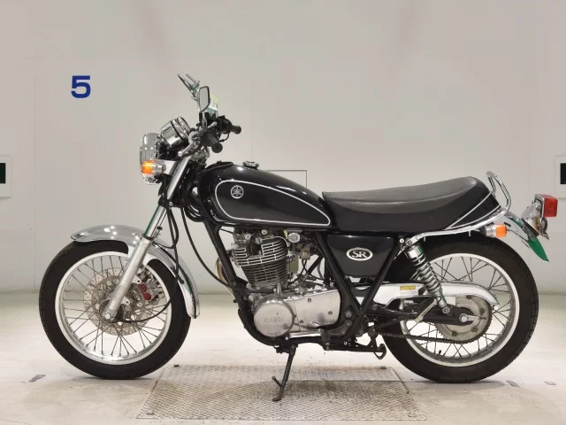 Yamaha SR400-3  с аукциона в Японии
