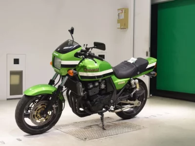 Kawasaki ZRX400