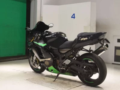 Kawasaki ZX-12R с аукционов Японии