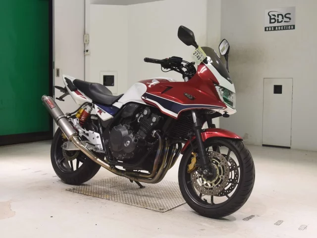 Honda CB400SFV-4 BOLDORABS  с аукциона в Японии