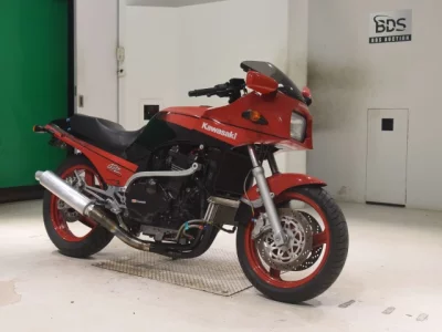 Kawasaki GPZ900R