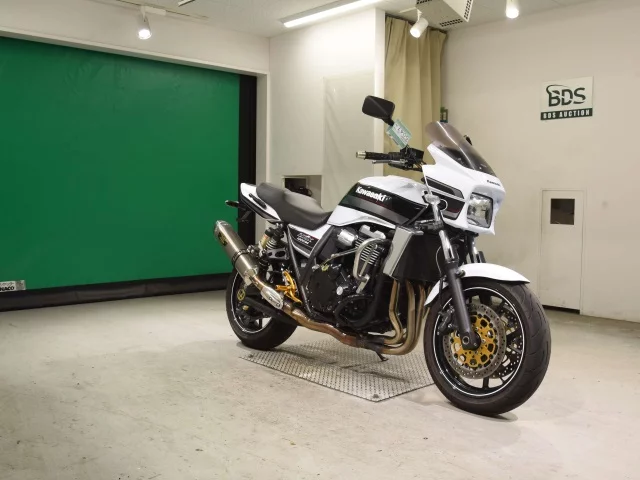 Kawasaki ZRX1200  с аукциона в Японии