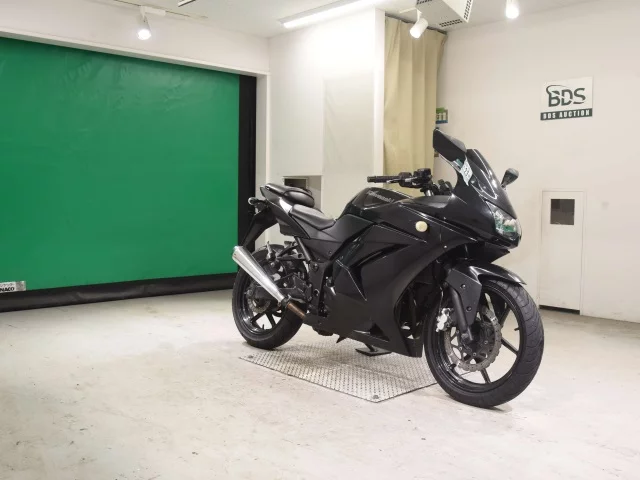 Kawasaki NINJA250R  с аукциона в Японии