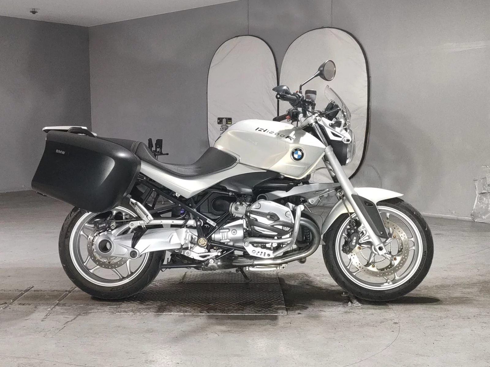 BMW BMW R1200R  с аукциона в Японии