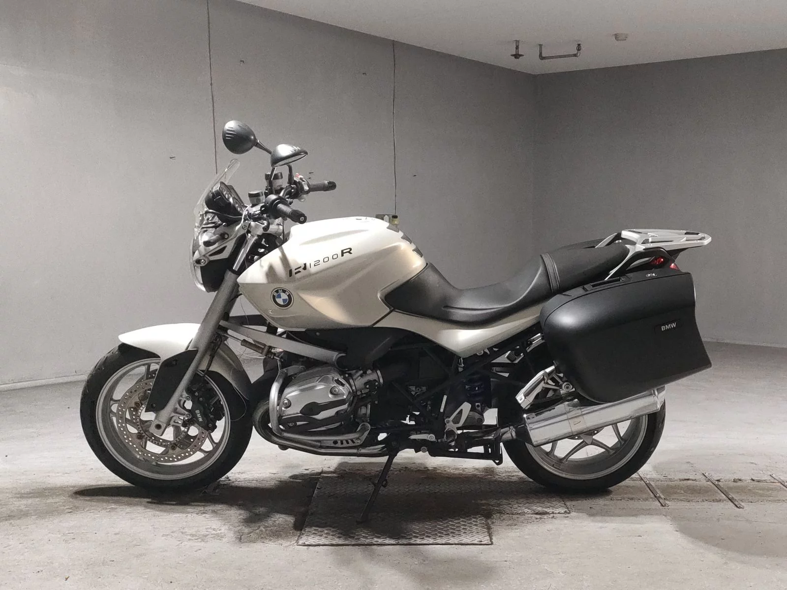 BMW BMW R1200R  с аукциона в Японии