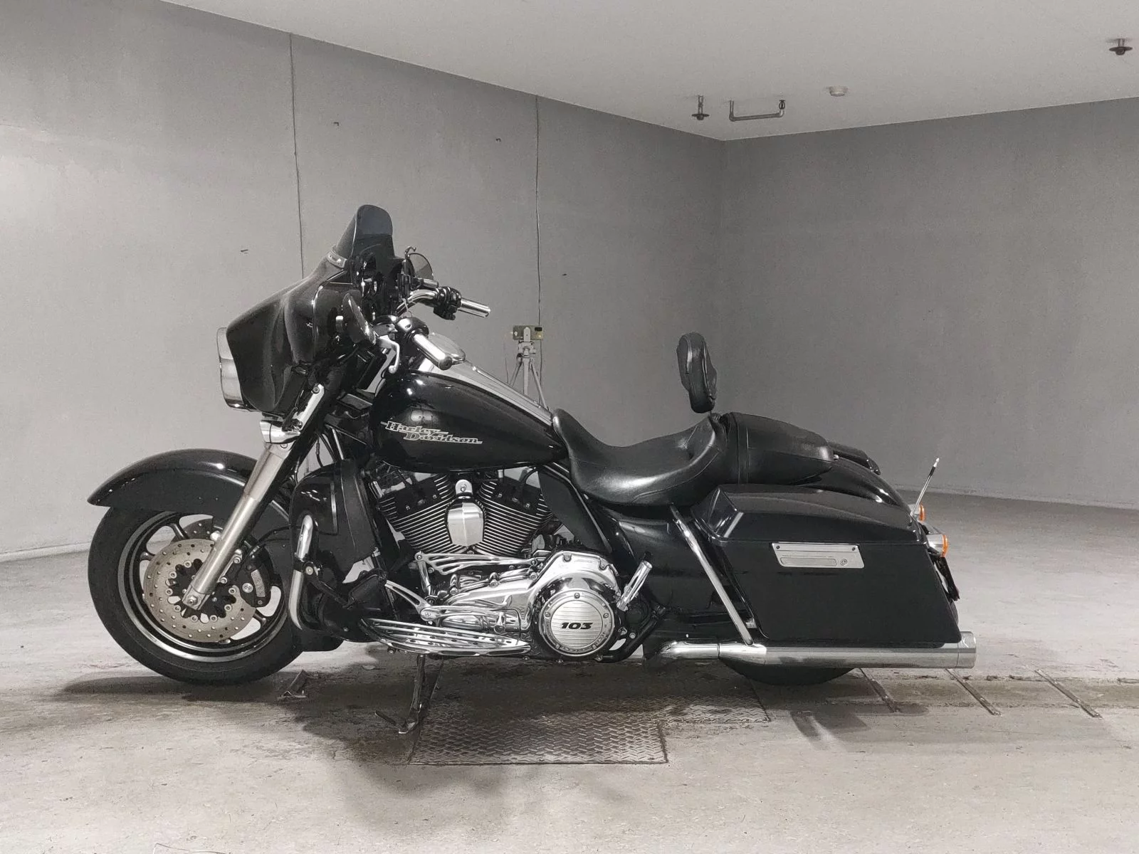 Harley-Davidson HARLEY FLHX1690  с аукциона в Японии