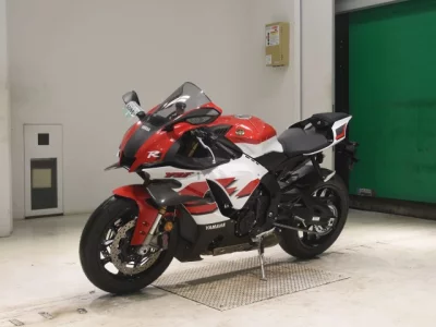 Yamaha YZF-R1