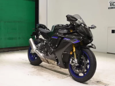 Yamaha YZF-R1M