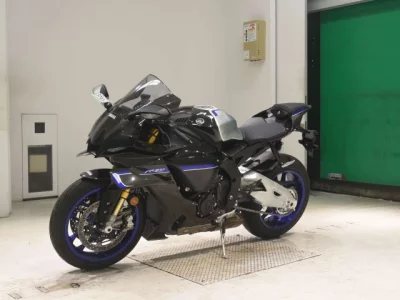 Yamaha YZF-R1M