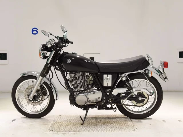 Yamaha SR400-5 2020