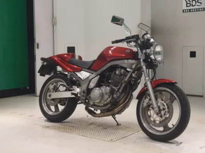 Yamaha SRX600-4