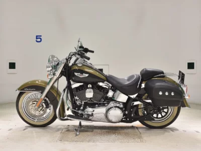 Harley-Davidson HARLEY FLSTN1580