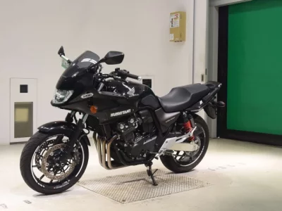 Honda CB400SFV-4 BOLDORABS
