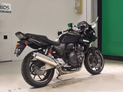 Honda CB400SFV-4 BOLDORABS