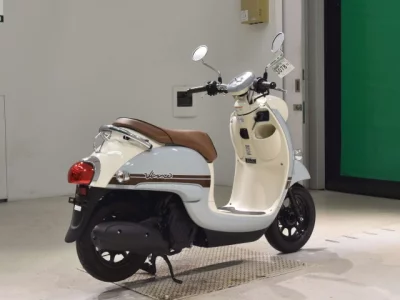 Yamaha VINO-4