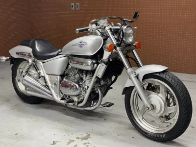 Honda V-TWIN MAGNA