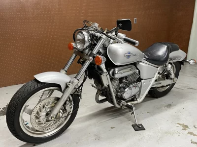 Honda V-TWIN MAGNA