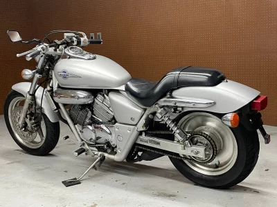 Honda V-TWIN MAGNA
