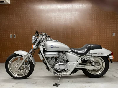 Honda V-TWIN MAGNA