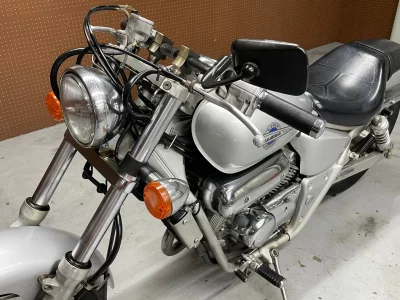 Honda V-TWIN MAGNA