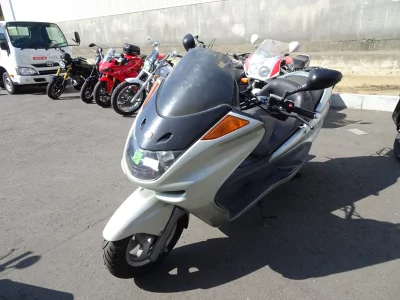 Yamaha MAJESTY 250 с аукционов Японии