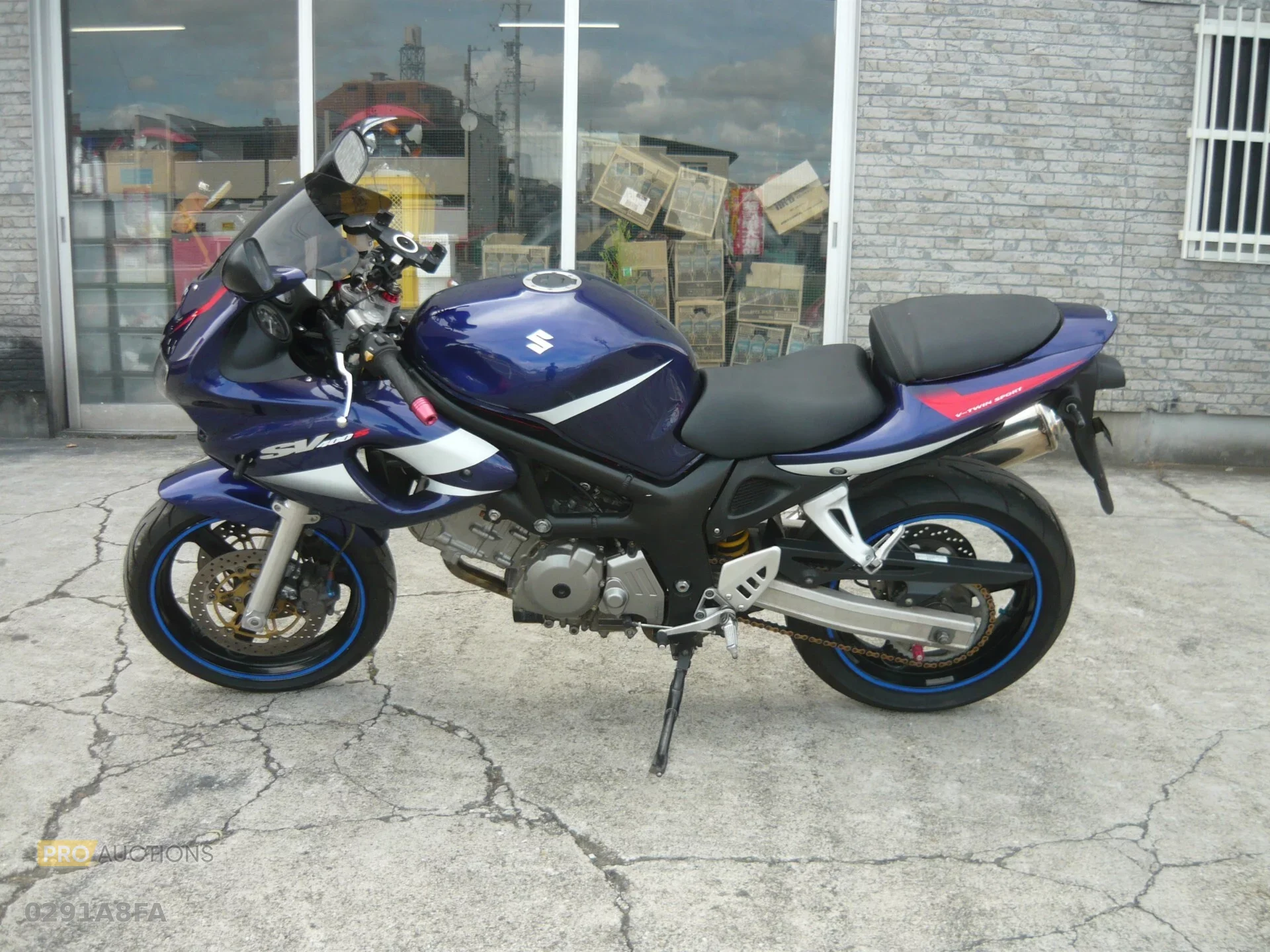 Suzuki SV400S  с аукциона в Японии