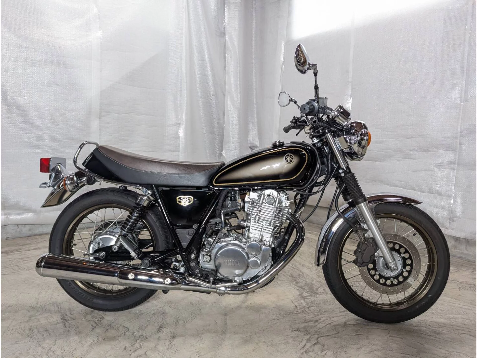Yamaha SR400 FINAL ED LTD  с аукциона в Японии