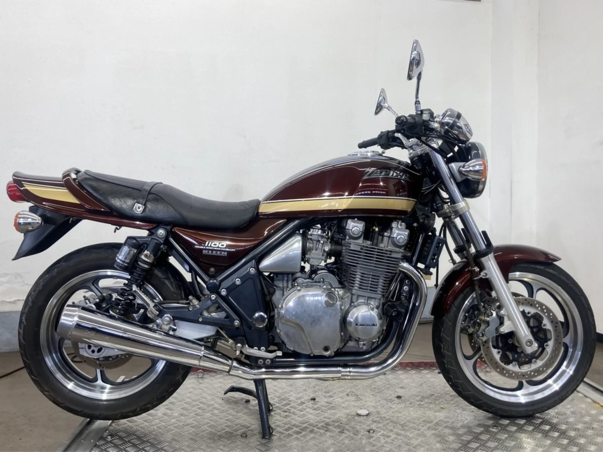 Kawasaki ZEPHYR1100  с аукциона в Японии
