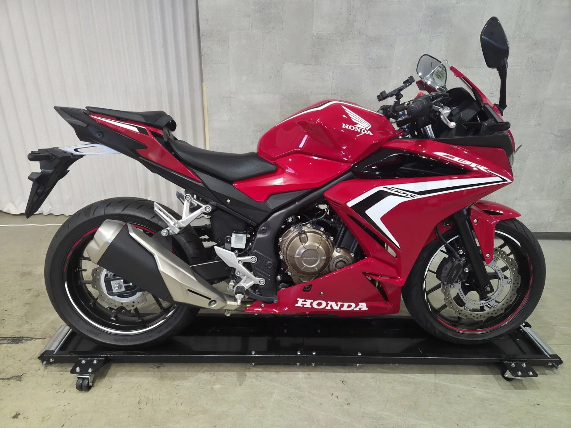 Honda CBR400R ABS  с аукциона в Японии