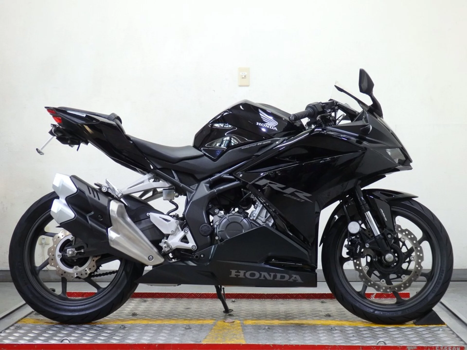 Honda CBR250RR ABS  с аукциона в Японии