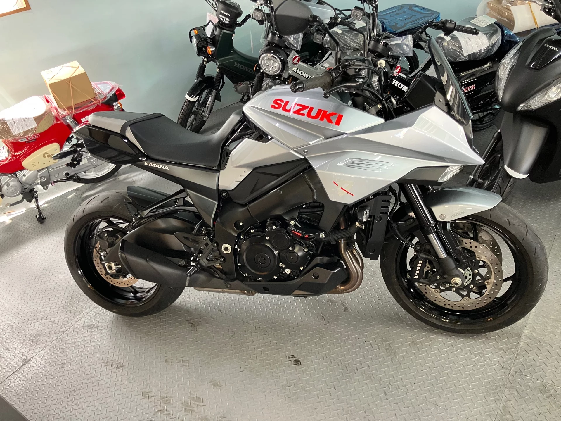 Suzuki KATANA  с аукциона в Японии