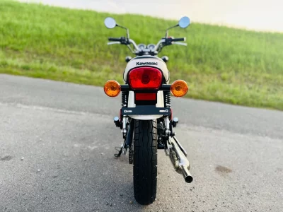 Kawasaki W230