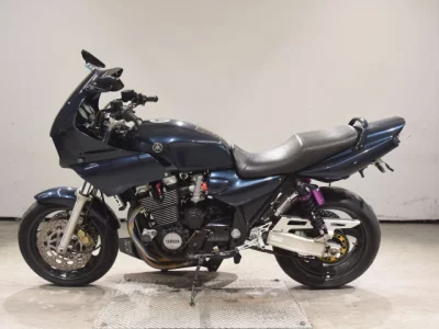 Yamaha XJR1200R